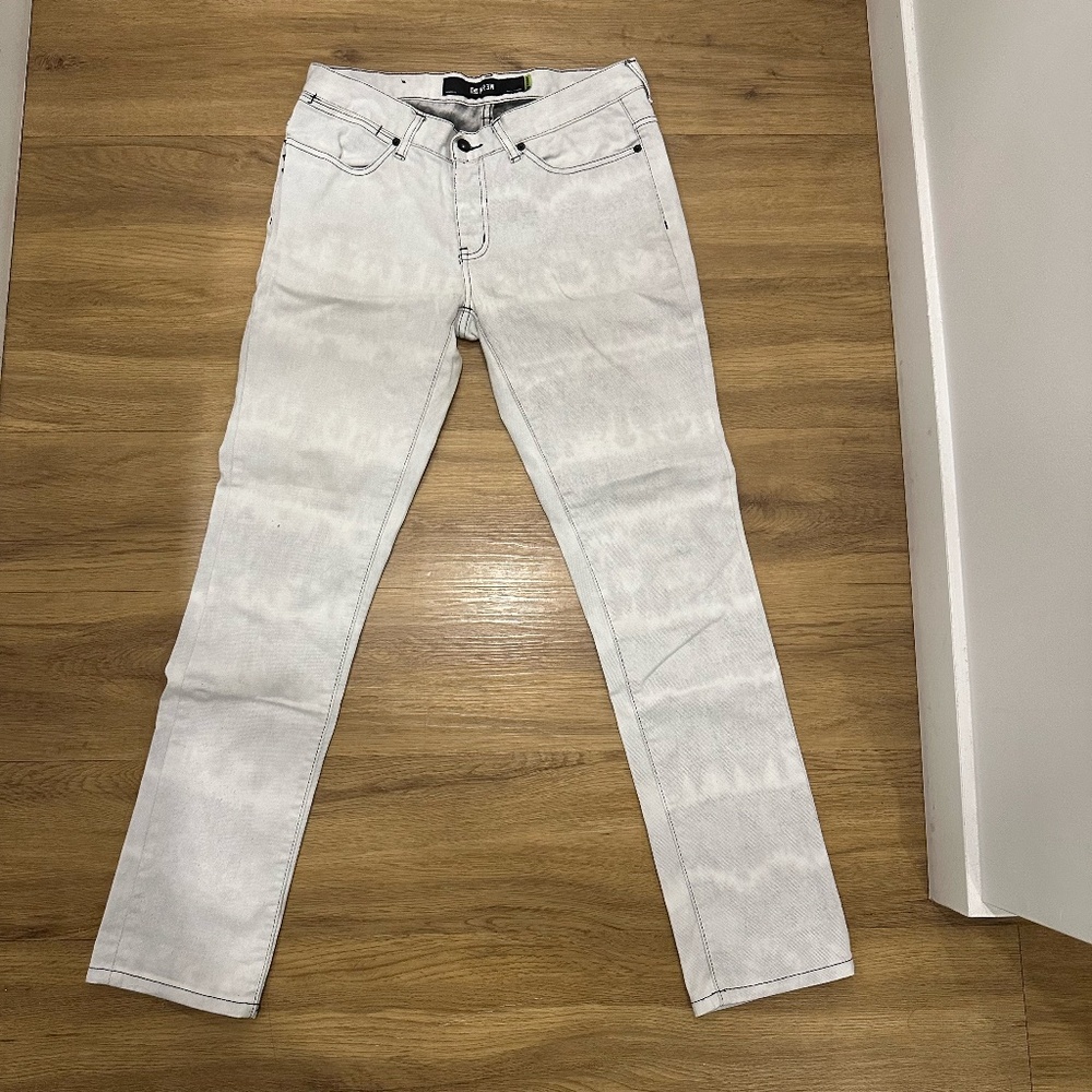 Kr3w White kskinny jeans RARE! size 32